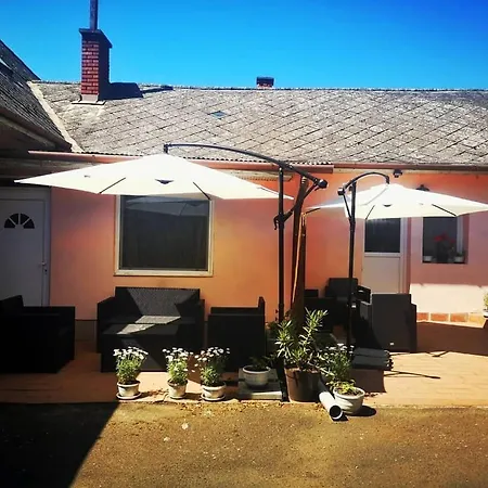 Boglarka Vendeghaz Διαμέρισμα Balatonboglár